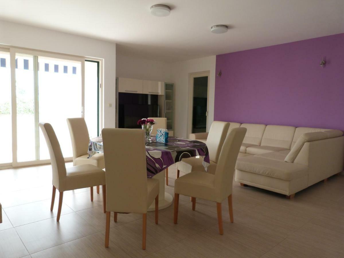 Maria Apartments ستاريغغاد باكلينتسا المظهر الخارجي الصورة